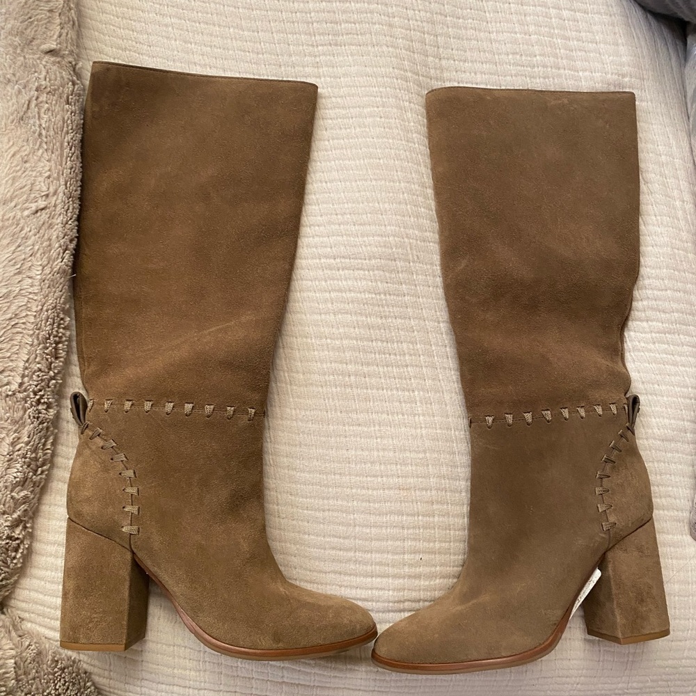 Brand NWT Tory Burch suede boots